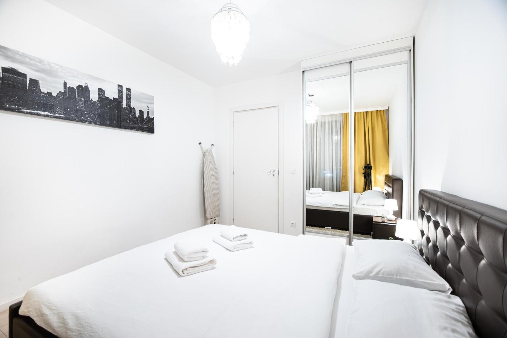 Opal Luxury Aviatiei Apartment Букурещ Екстериор снимка